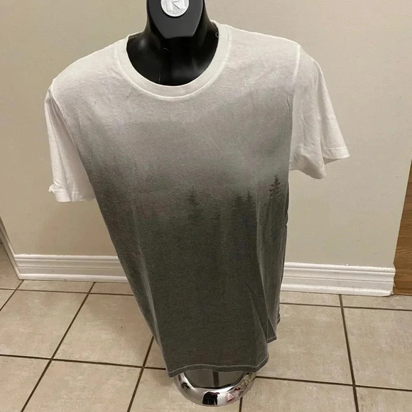 🔥 2 for  $15 Old Navy Men's Shirt🔥 - Picture 2 of 3